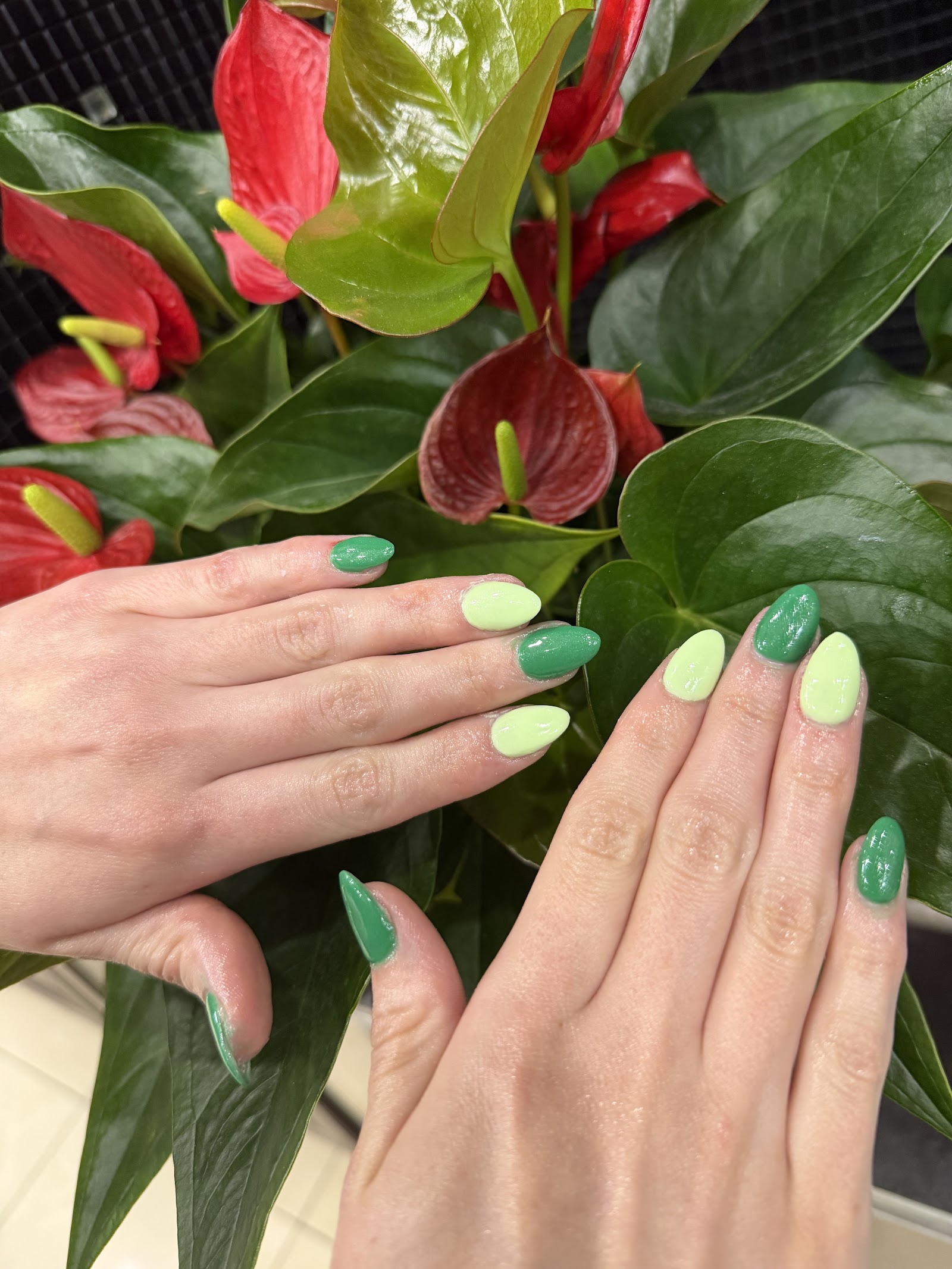 Vy's Spa & Nails nail photo 4